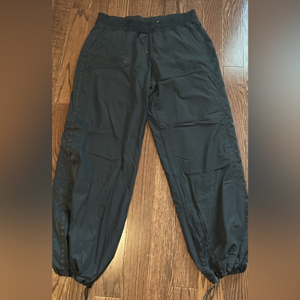Lululemon track pants with side paneling